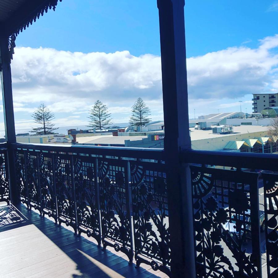 Ikon Hotel Burnie Bagian luar foto