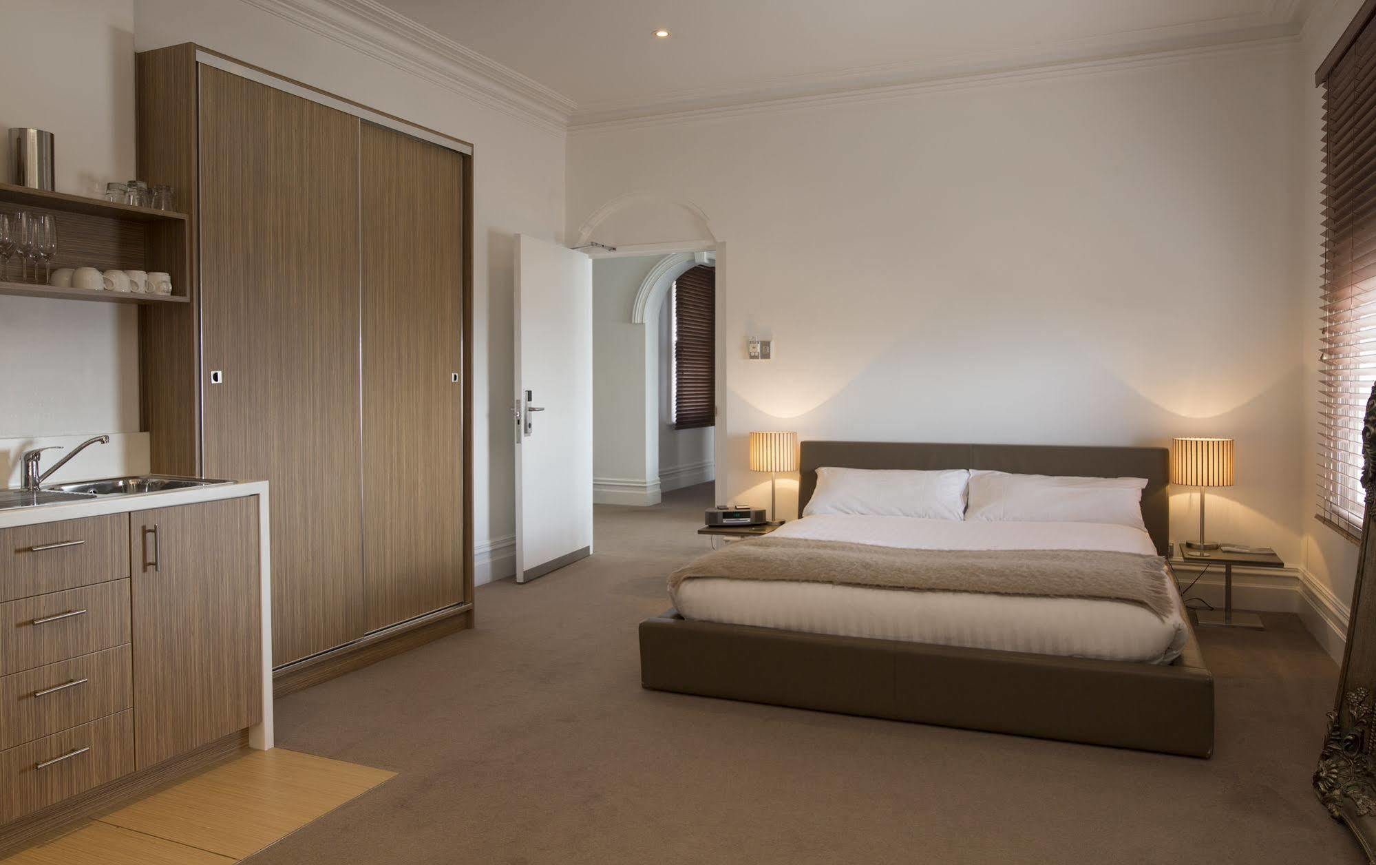 Ikon Hotel Burnie Bagian luar foto